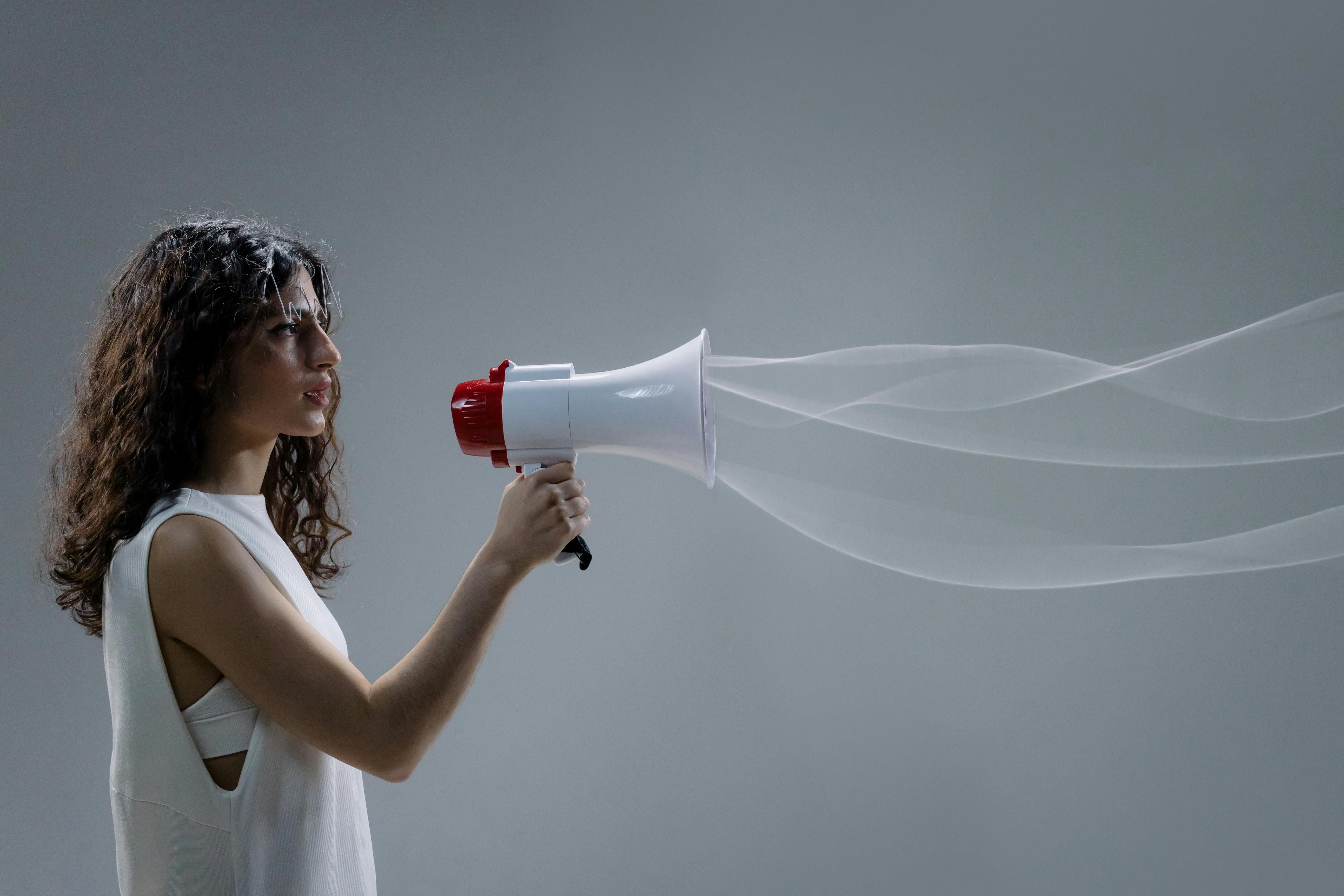 How to Transcribe Voice Memos: A Complete Guide for Students, Professionals, and Content Creators